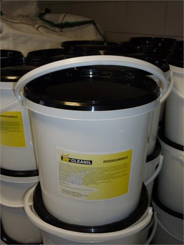 Cleanil Dooikorrels Calciumchloride pallet 64x8kg/emmer- 111250